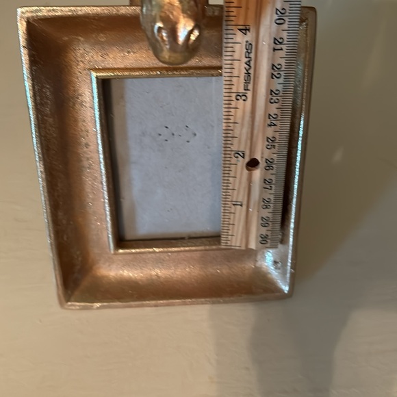 Gold table top frame - Picture 5 of 6